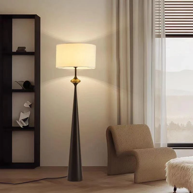 北欧ins简约客厅卧室大型落地灯创意极简设计感大气侘寂风立式灯