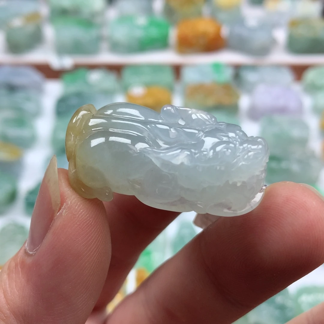 翡翠未镶嵌颈饰翡翠貔貅