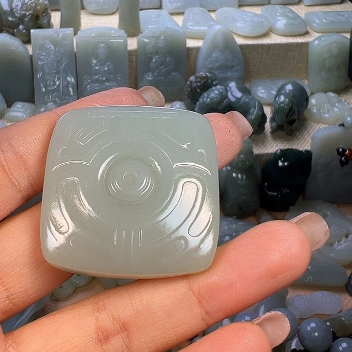 芋***头和田玉（糖玉）未镶嵌挂件