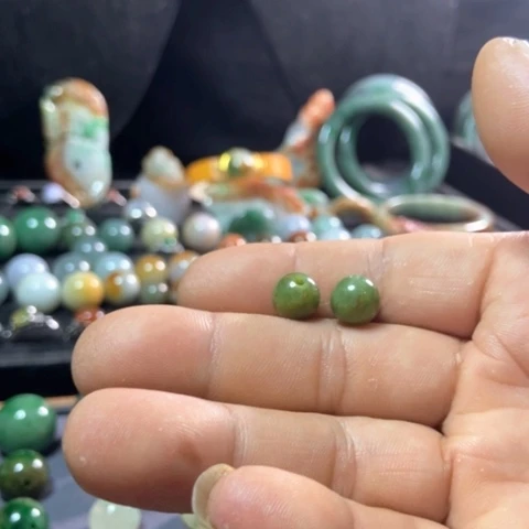 未镶嵌手链翡翠六****。