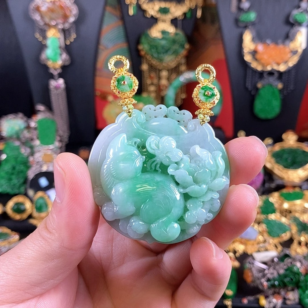 翡翠未镶嵌颈饰吊坠