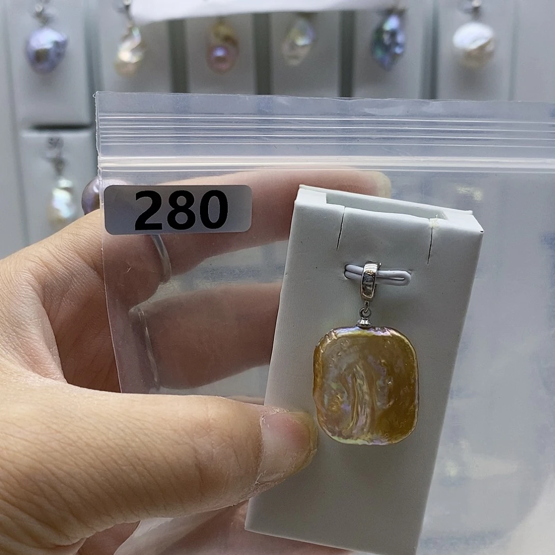颈饰合金淡水珍珠