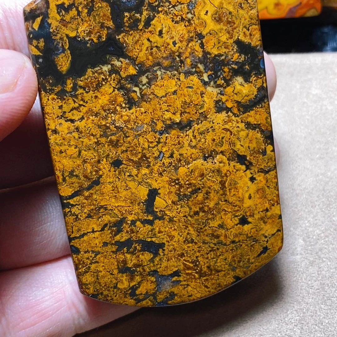 未镶嵌颈饰玛瑙/玉髓未***.