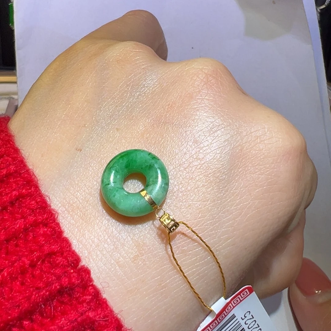 翡翠颈饰18K金镶嵌吊坠