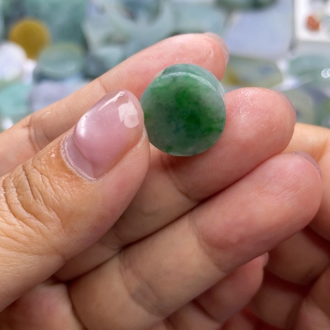 【闪购商品】定制翡翠未镶嵌天然翡翠绿乌鸡