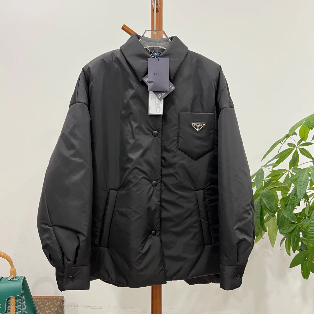 全新未使用 Prada/普拉达 夹克外套尺码36成色看直播 GSS23863