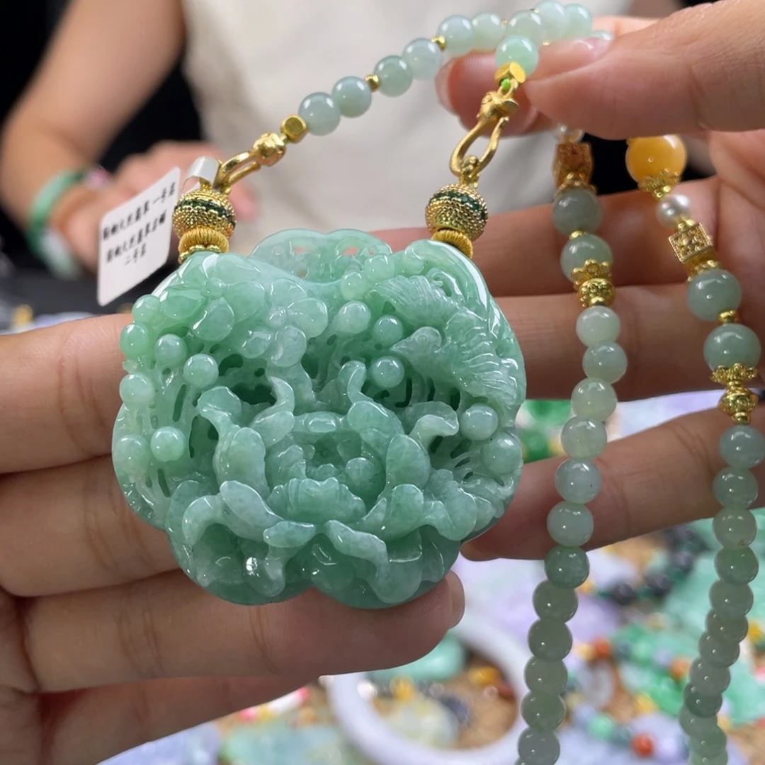 翡翠未镶嵌颈饰代编织