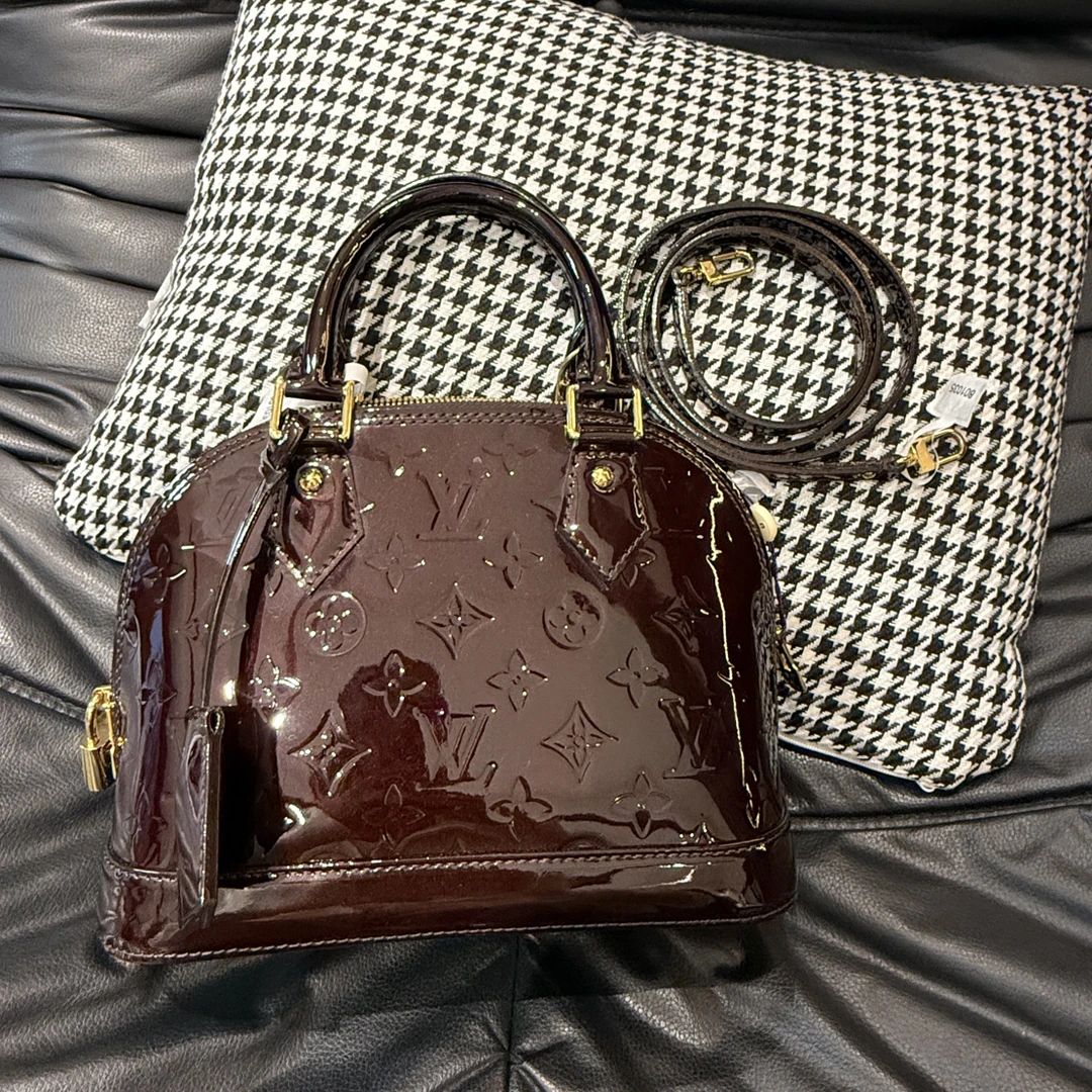 95新 LouisVuitton/路易威登 奢品阁/LV/漆皮车厘子/贝壳bb