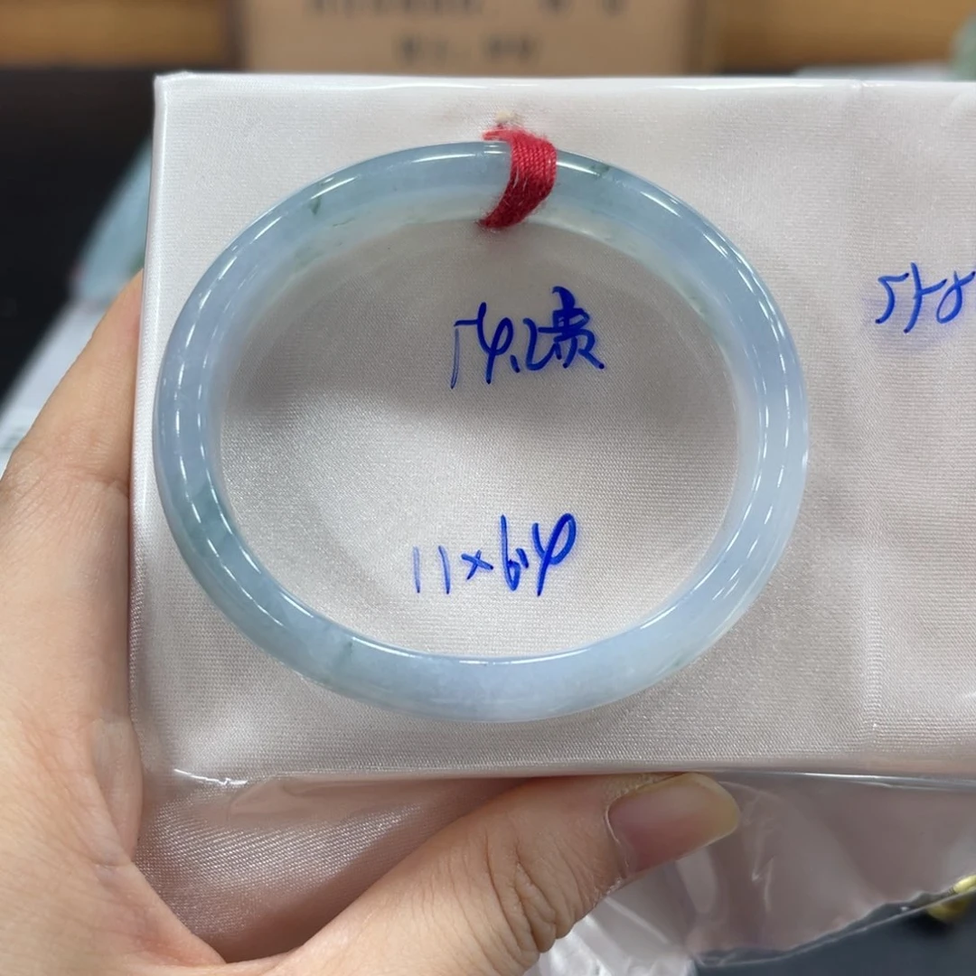未镶嵌手镯翡翠翡翠