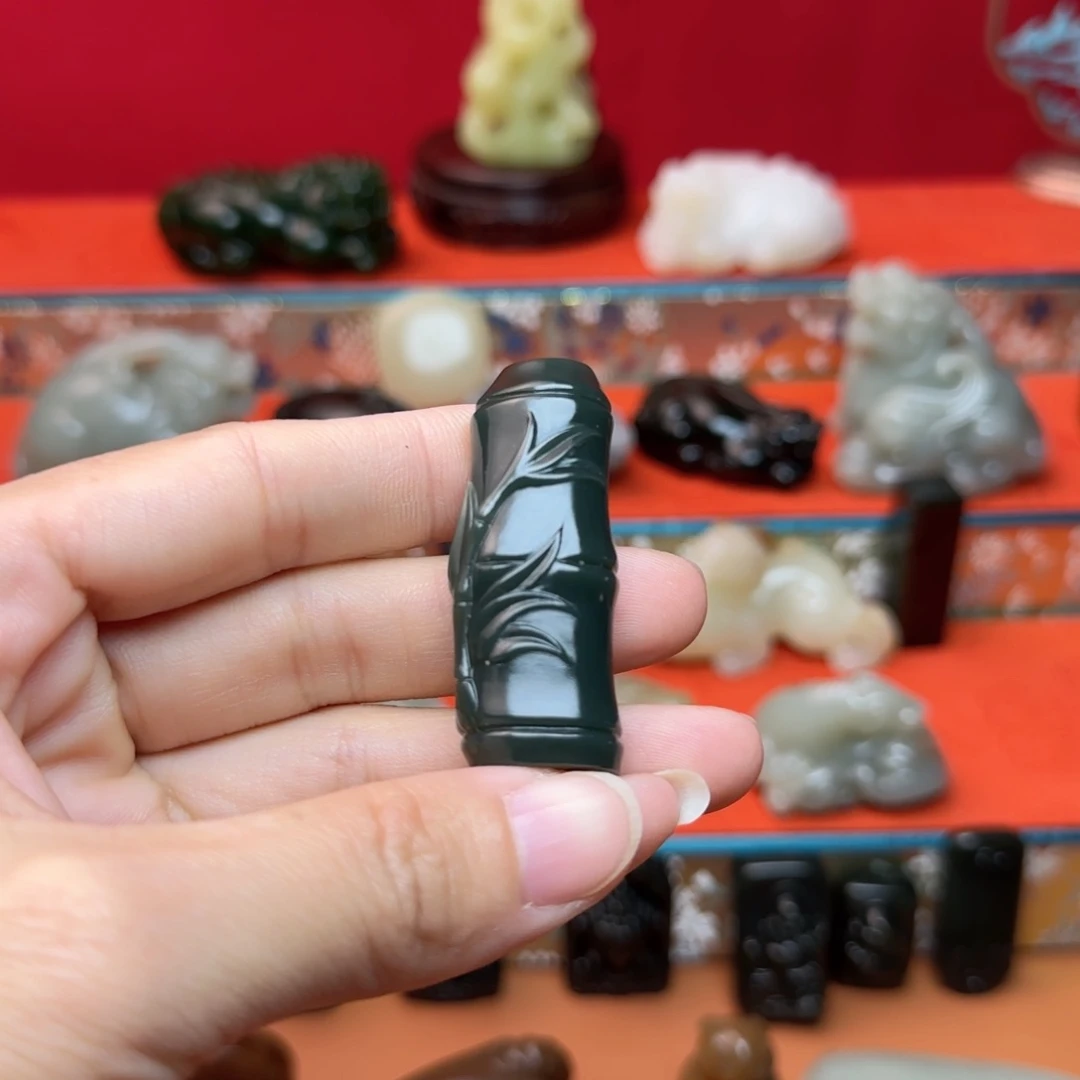 未镶嵌和田玉挂件