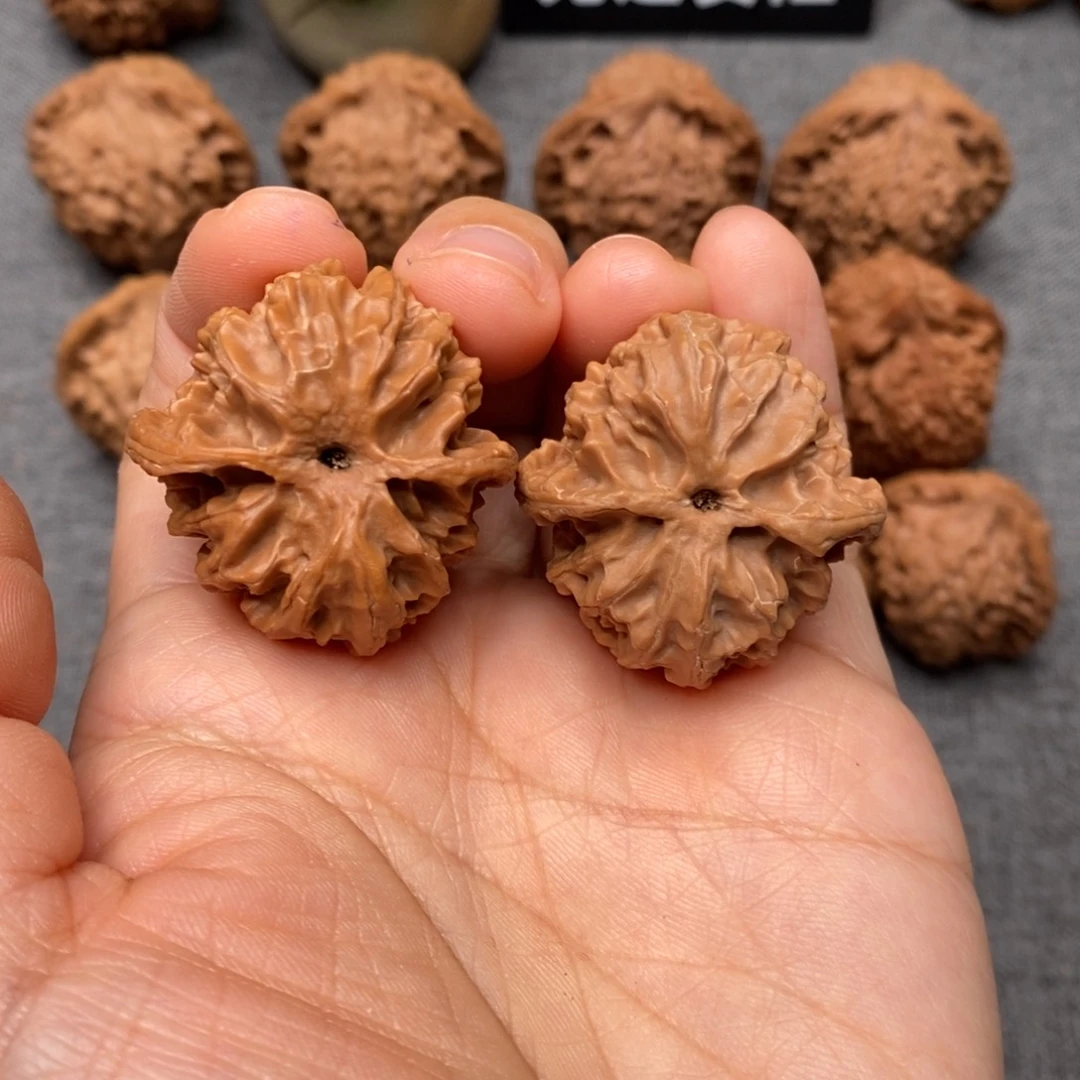 義***文玩核桃吊坠苹果