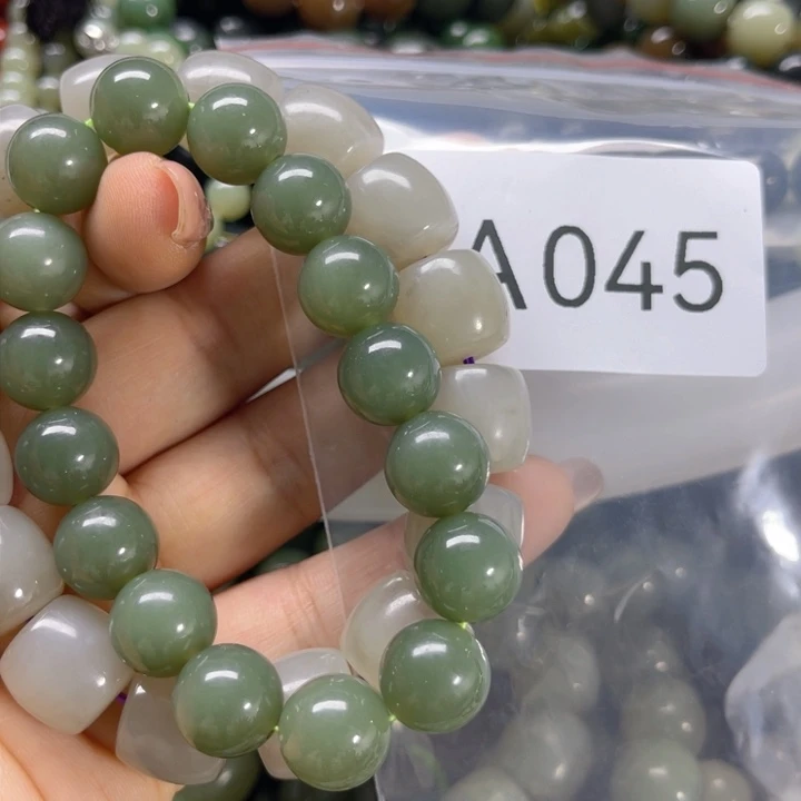 和田玉未镶嵌手链