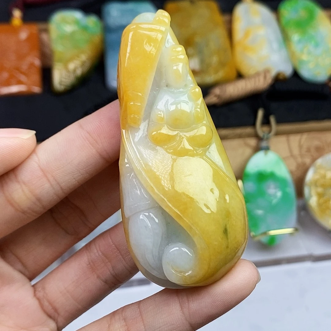 翡翠未镶嵌颈饰64688
