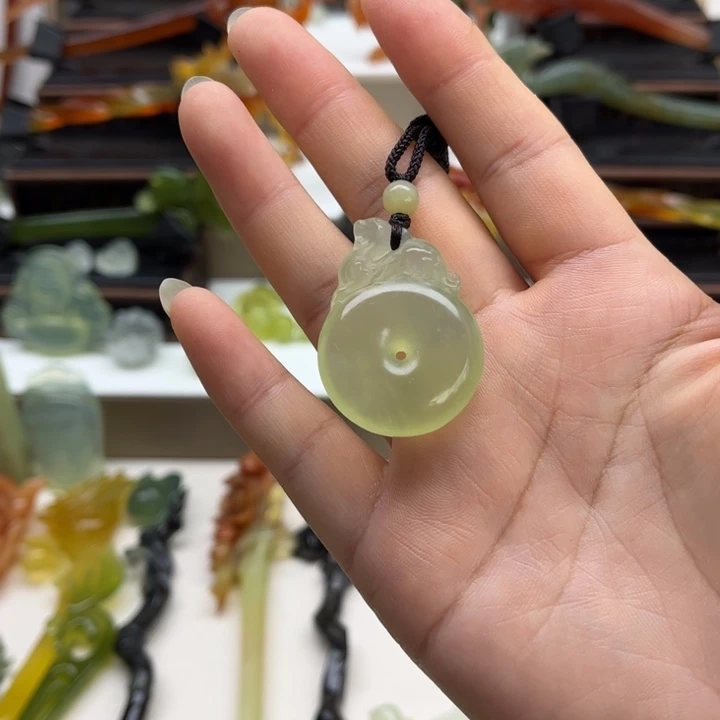蛇纹石玉未镶嵌岫玉发簪