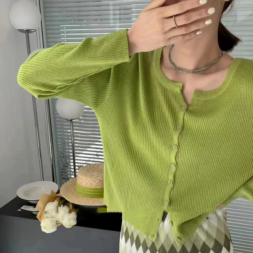 新疆包邮【Z01】多巴胺彩色v领针织-衣长49