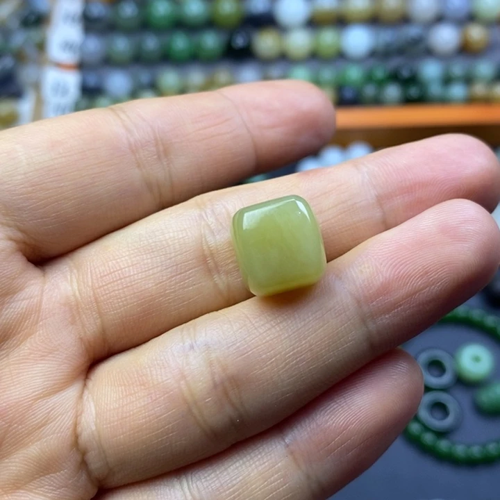 和田玉未镶嵌珠宝半成品糖方块卡12