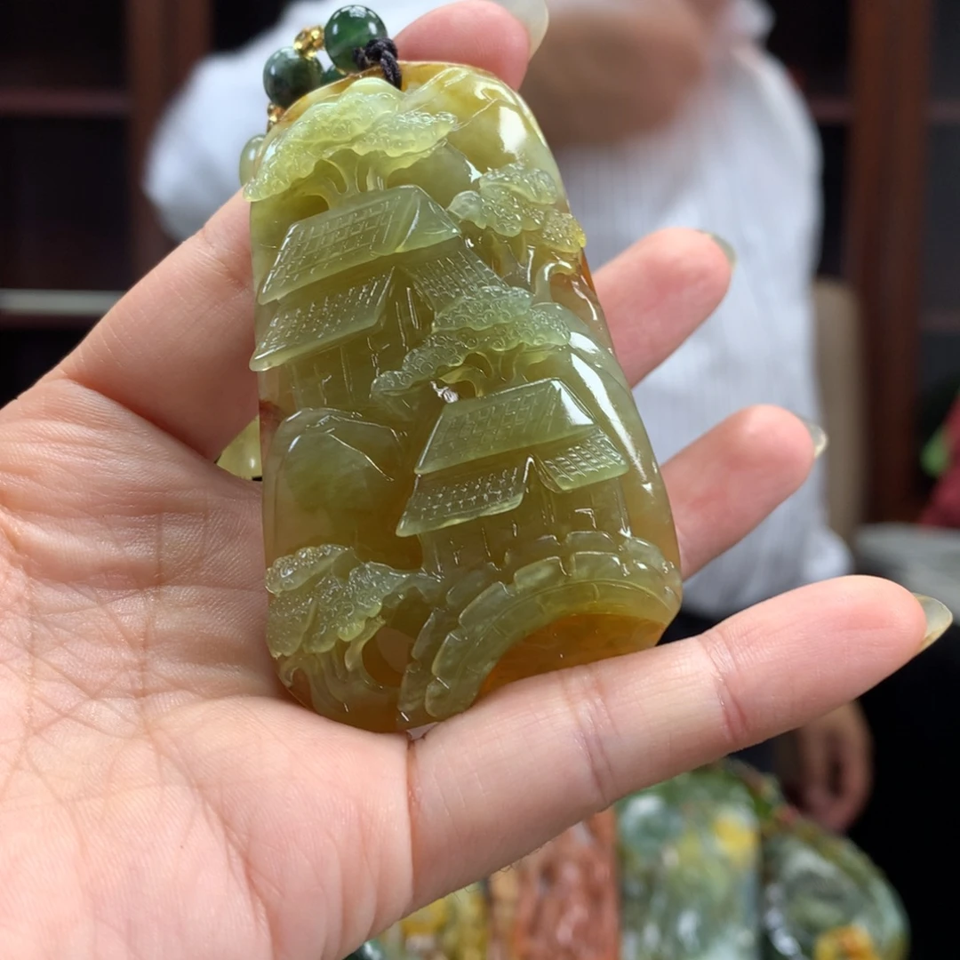 蛇纹石玉未镶嵌颈饰