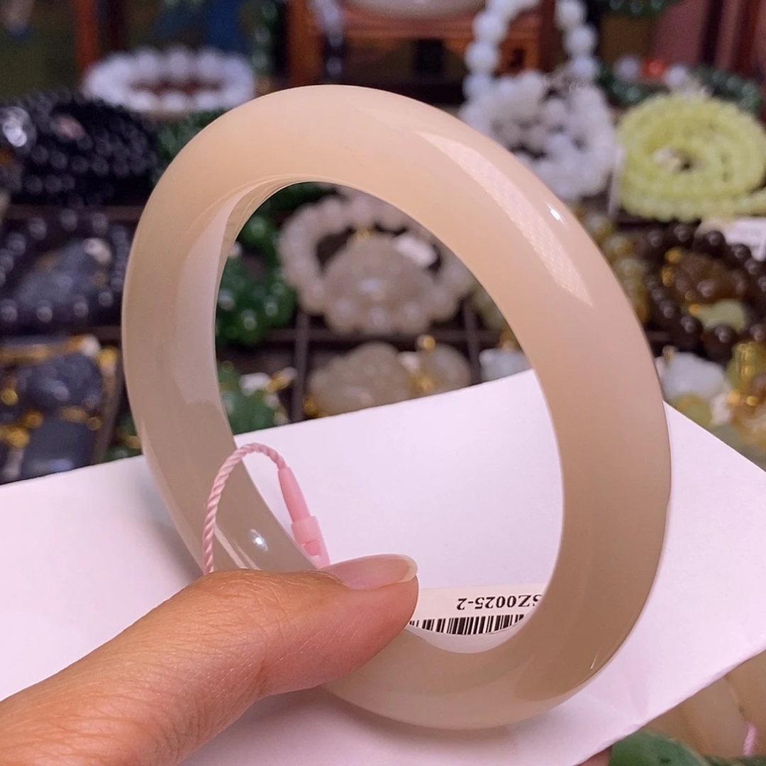 和田玉未镶嵌颈饰收藏级58老料浓红藕粉手镯