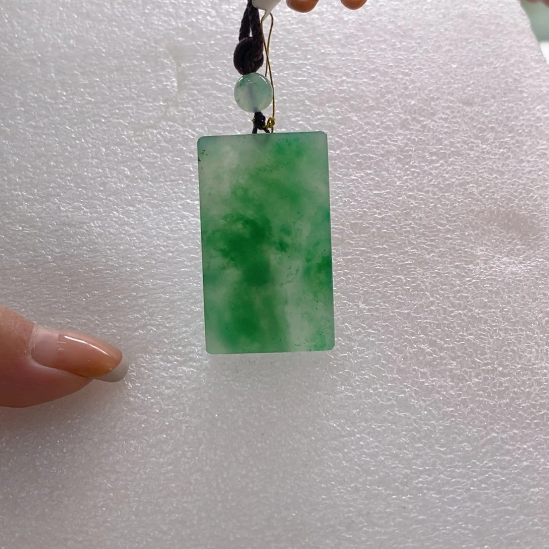 石英质玉未镶嵌颈饰