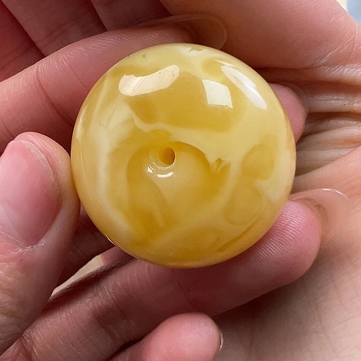 蜜蜡未镶嵌珠宝奇石