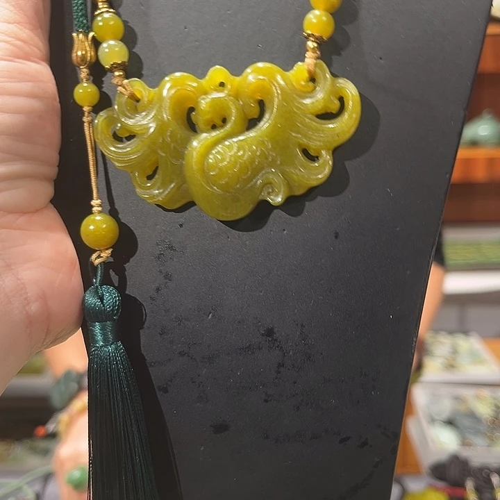 未镶嵌岫玉毛衣链