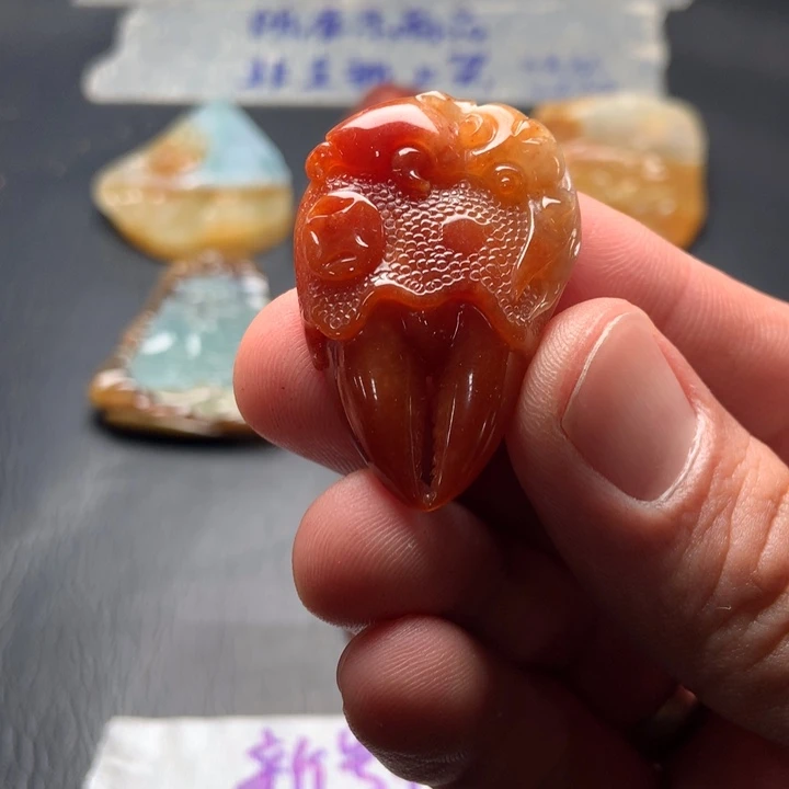 定制翡翠未镶嵌翡翠