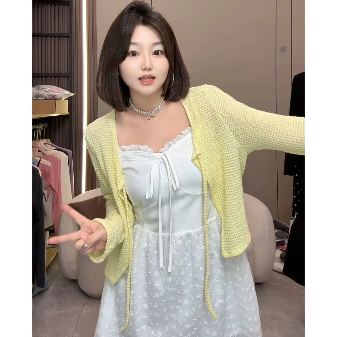 慧雯儿家自制款春季新品温柔风度假吊带蕾丝内搭+开衫套装女