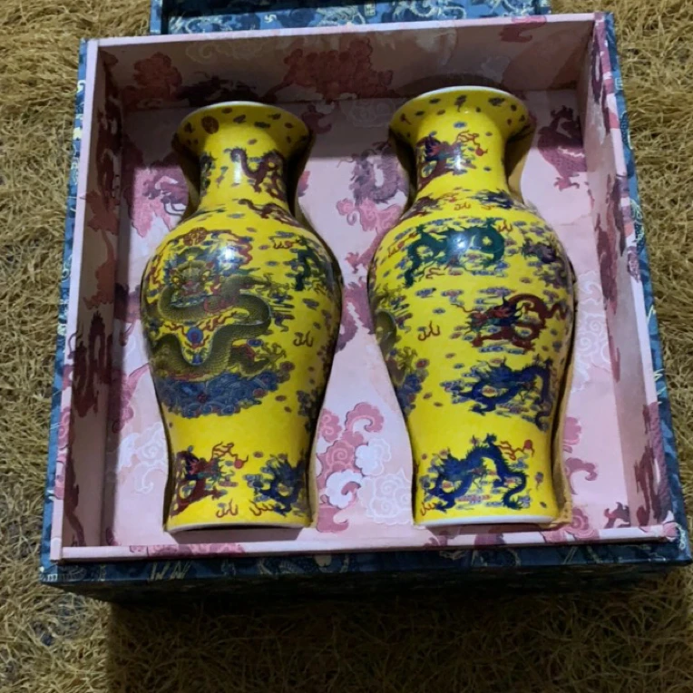 【闪购链接】黄色龙纹对瓶