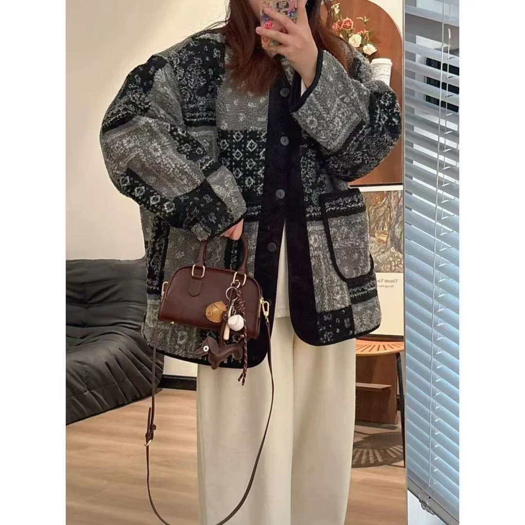 【咔咔】黑巧-厚款时尚百搭气质小众圆领女糕糕外套K0457