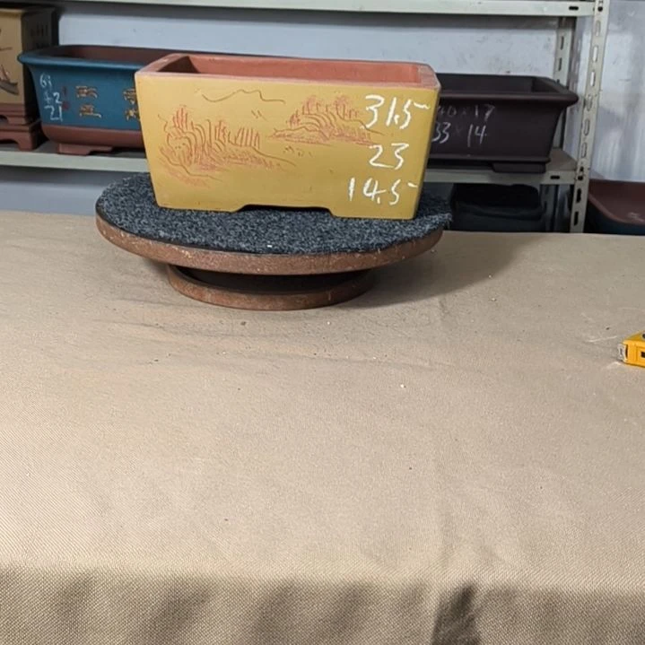 紫砂花盆黄色的大号马槽