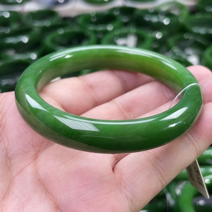 未镶嵌手镯和田玉（碧玉）