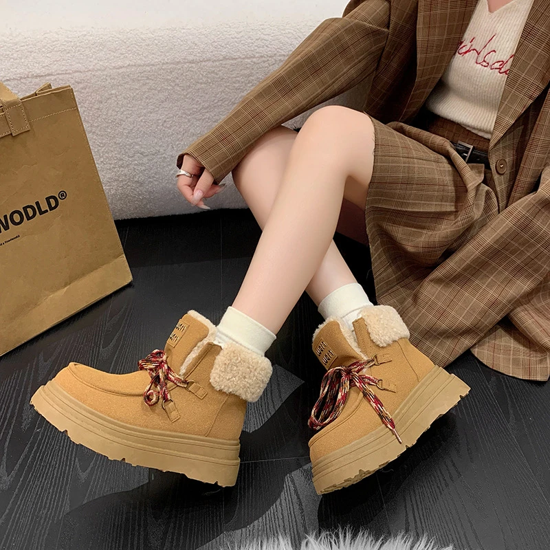 牛反绒皮毛一体雪地靴女2024英伦风系带百搭棉靴