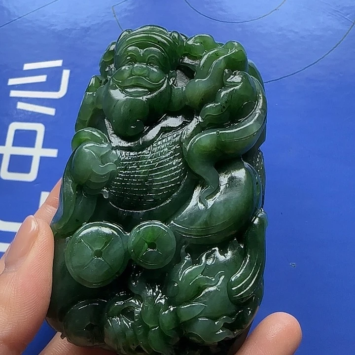 和田玉未镶嵌把件扬**航