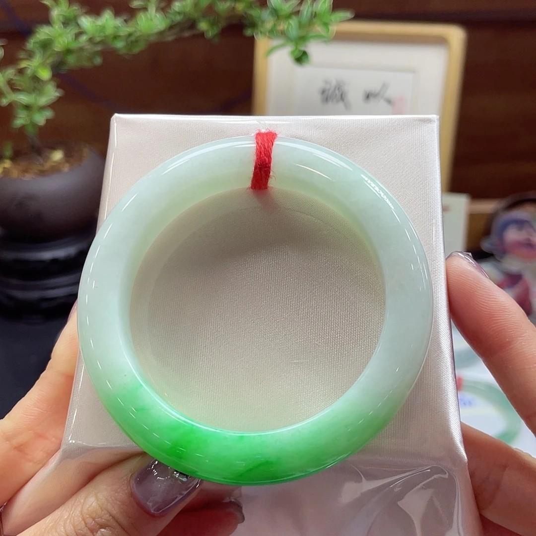 未镶嵌手镯翡翠27 号