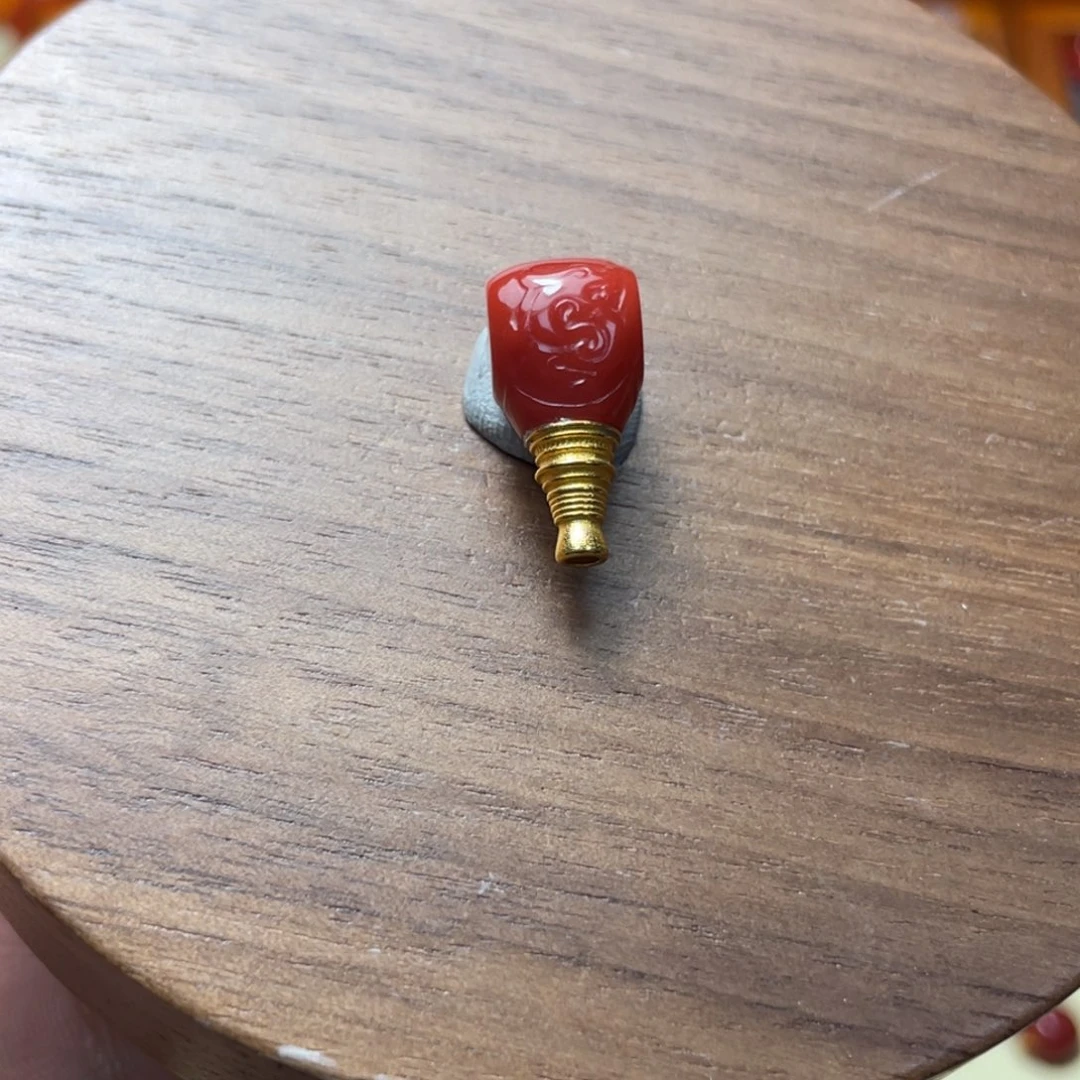 南红玛瑙未镶嵌9.4玫锦红博古龙三通