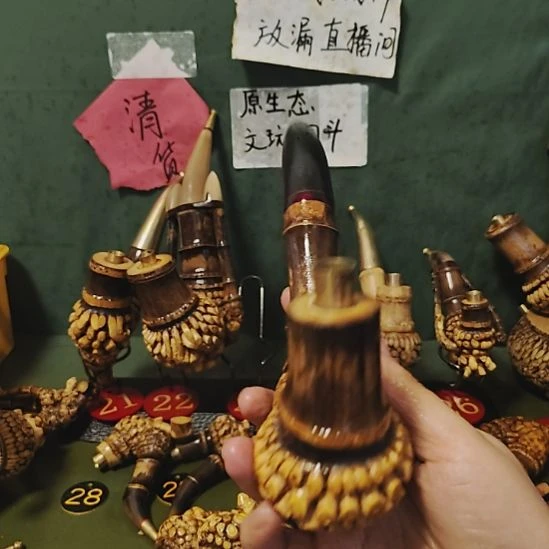 回***)贵州特色竹根烟斗工艺品手把件还是
