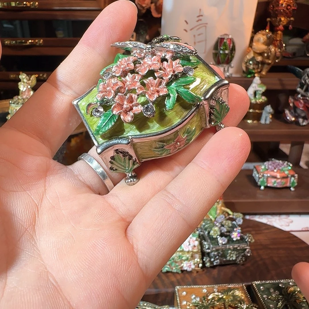 手工制品请勿吹毛求疵