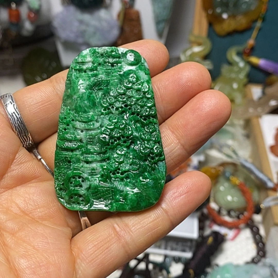 【闪购商品】翡翠未镶嵌吊坠(赠链)梦*