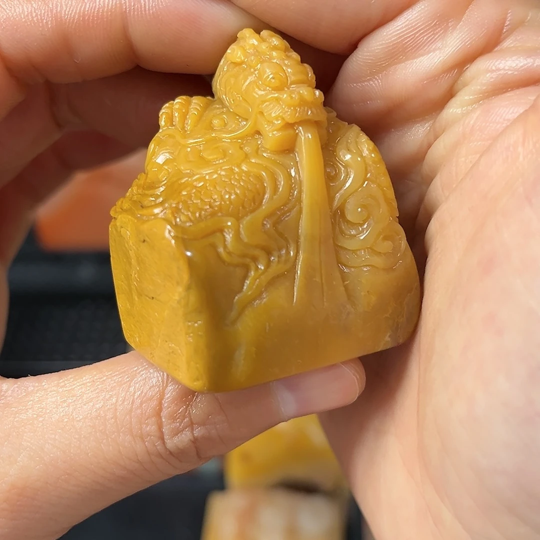 寿山石印石这么大个人都有