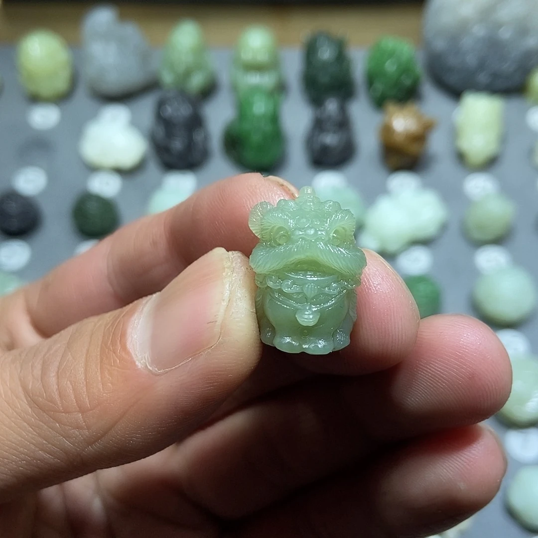 和田玉颈饰未镶嵌定制