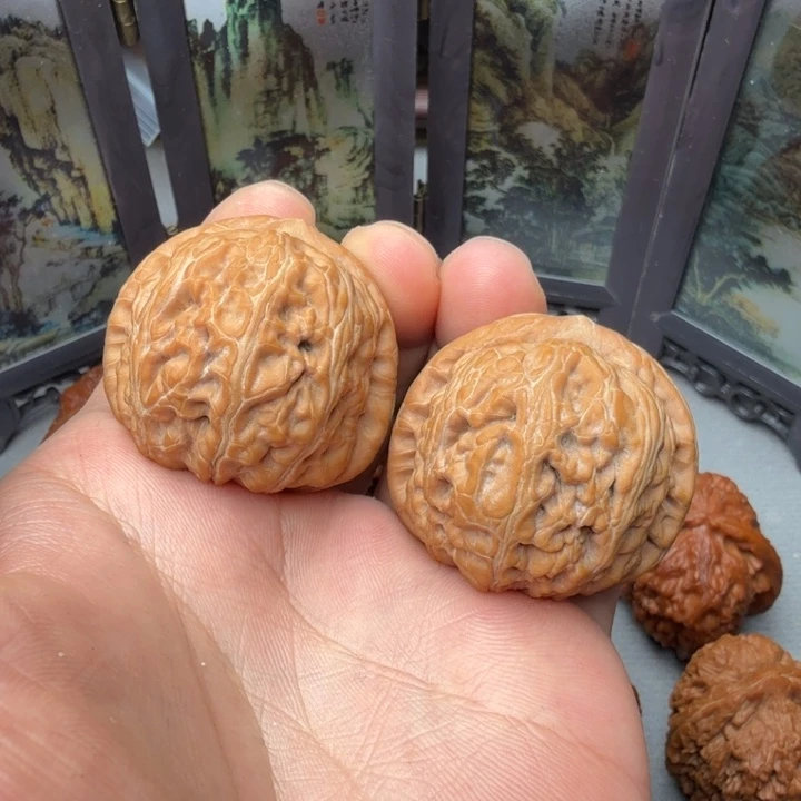 文玩核桃吊坠元宝40