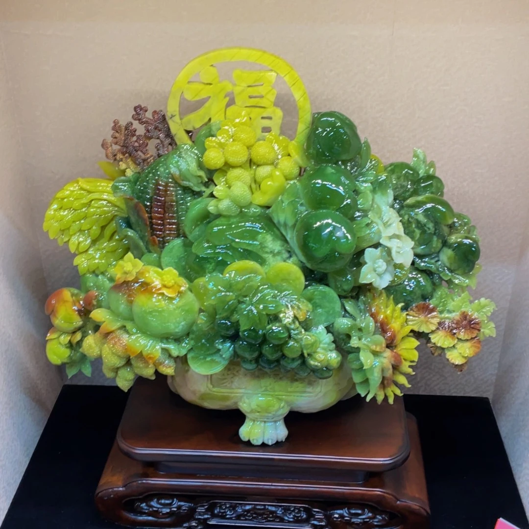 蛇纹石玉未镶嵌摆件