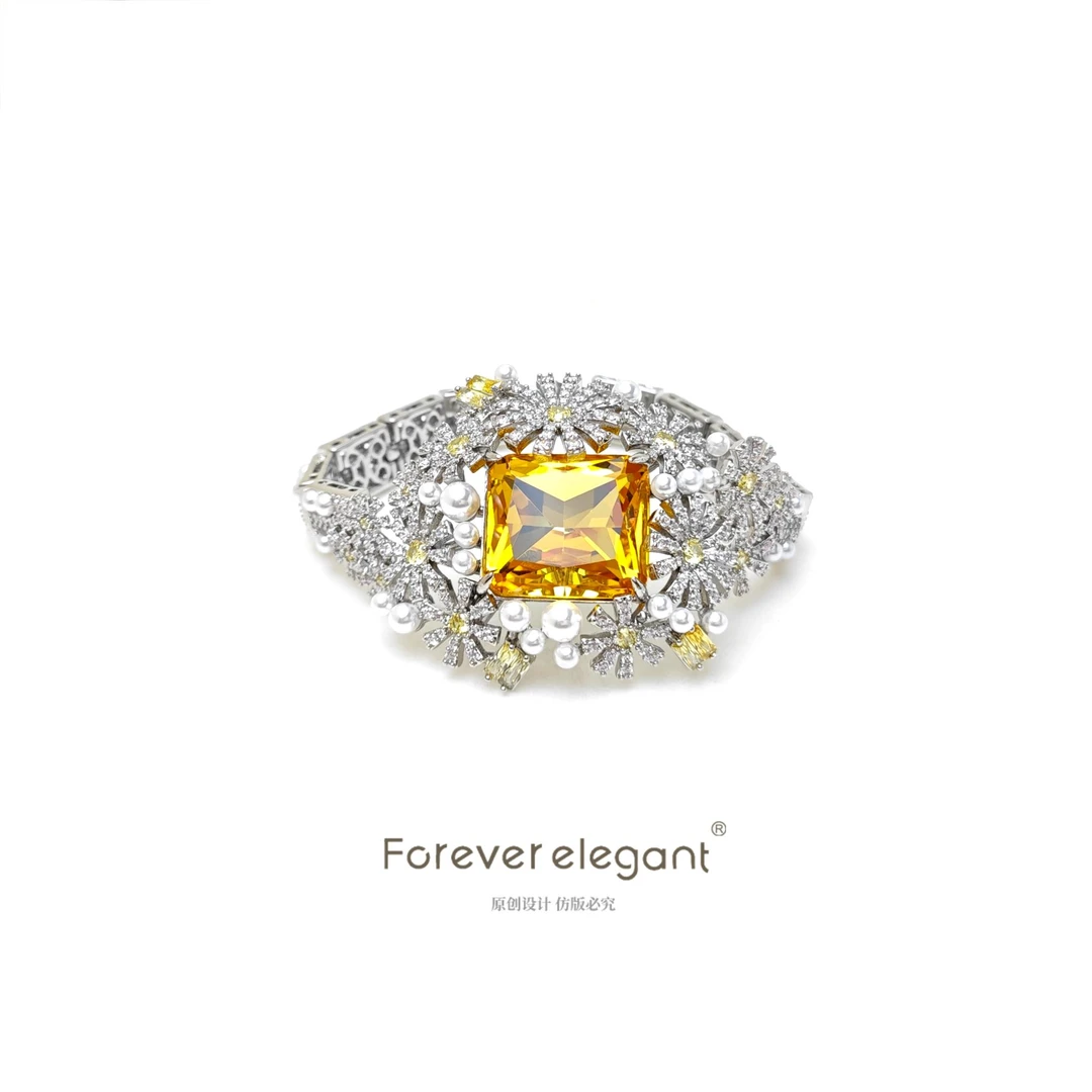 铜合金仿珍珠手链 奢华黄色时尚设计师原创高级感手链-午间的花园