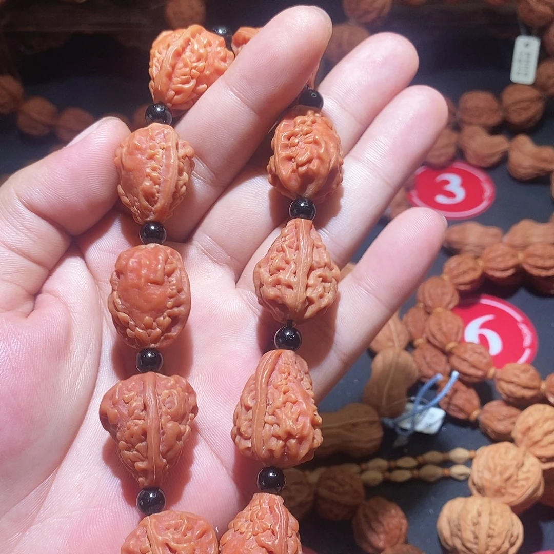 卢***诺木质类麒麟角手串手持