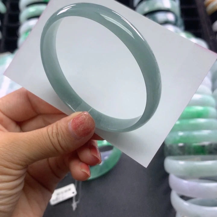 翡翠手镯未镶嵌公主60