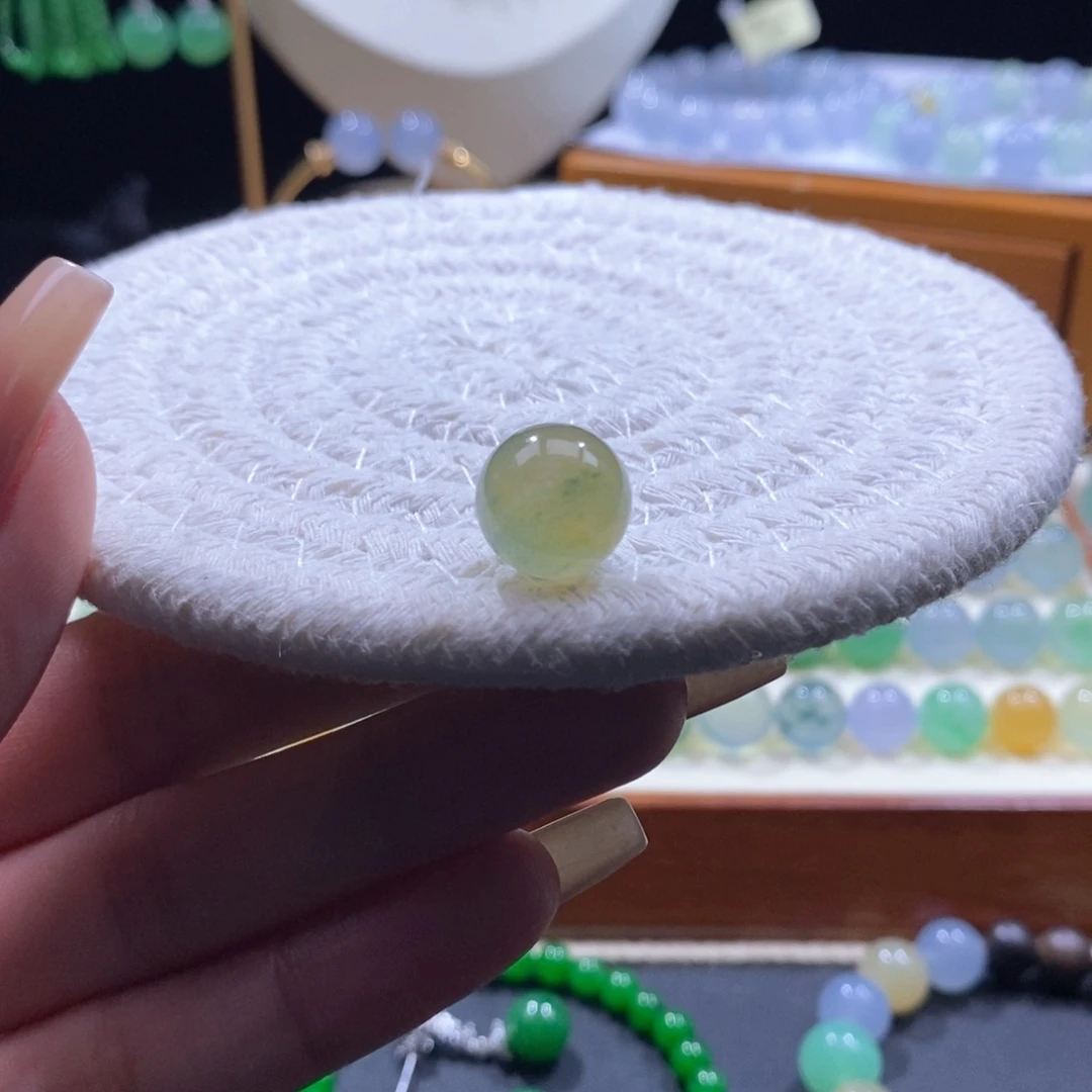 颈饰未镶嵌翡翠冰黄飘色珠卡12+