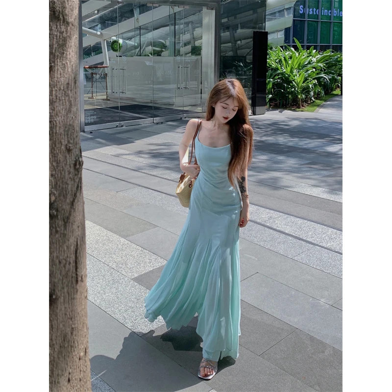 法式吊带连衣裙子女春夏季质感高级感修身显瘦海边度假气质长款裙