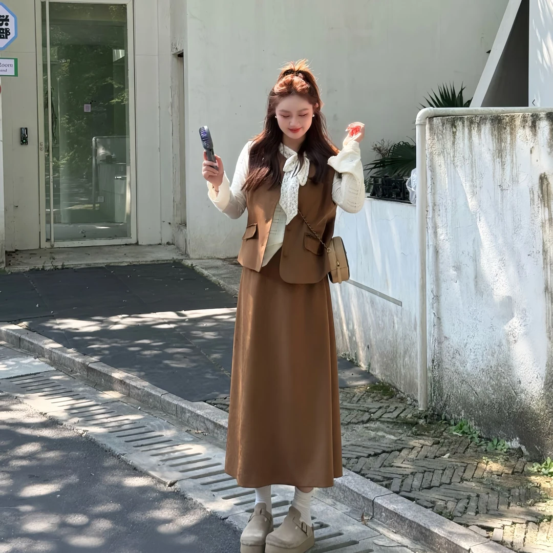 楠序【赫拉小姐】迪迪微胖女装 2025年秋装新马甲裙子两件套YZ37177