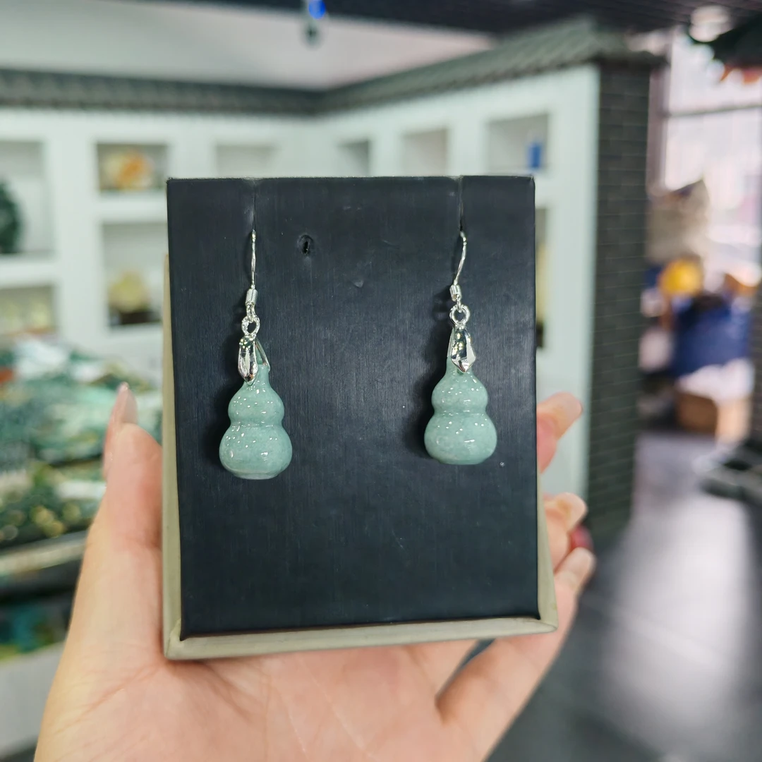 翡翠上品精美蓝水葫芦耳坠