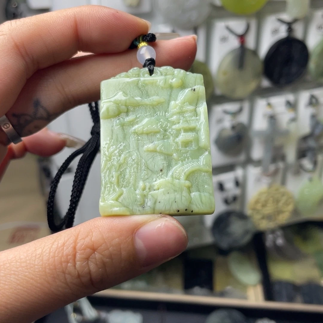 岫玉颈饰未镶嵌?*山水